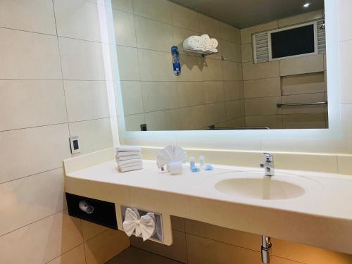 holiday inn express mexico basilica by ihg