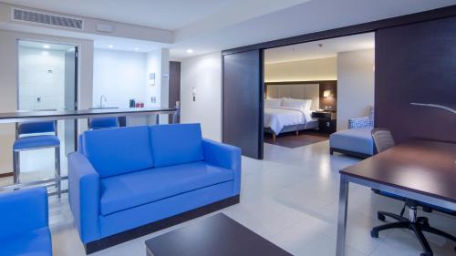 holiday inn express mexico basilica by ihg
