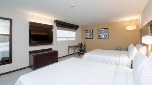 holiday inn express mexico basilica by ihg