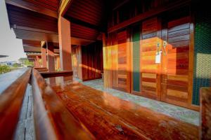 mrk resort and massage