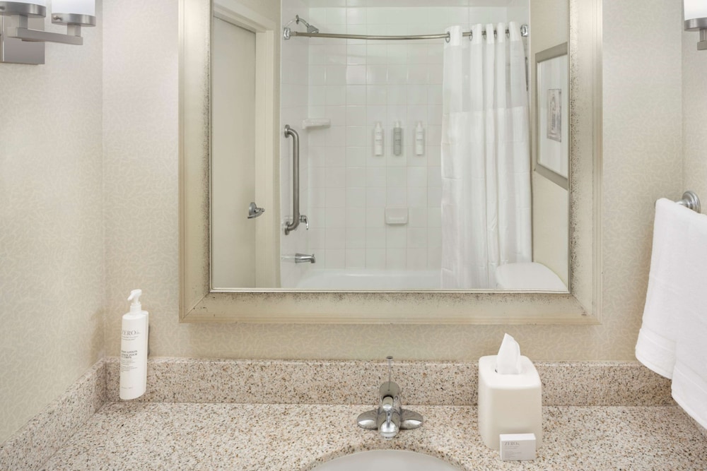 hilton garden inn miami airport west