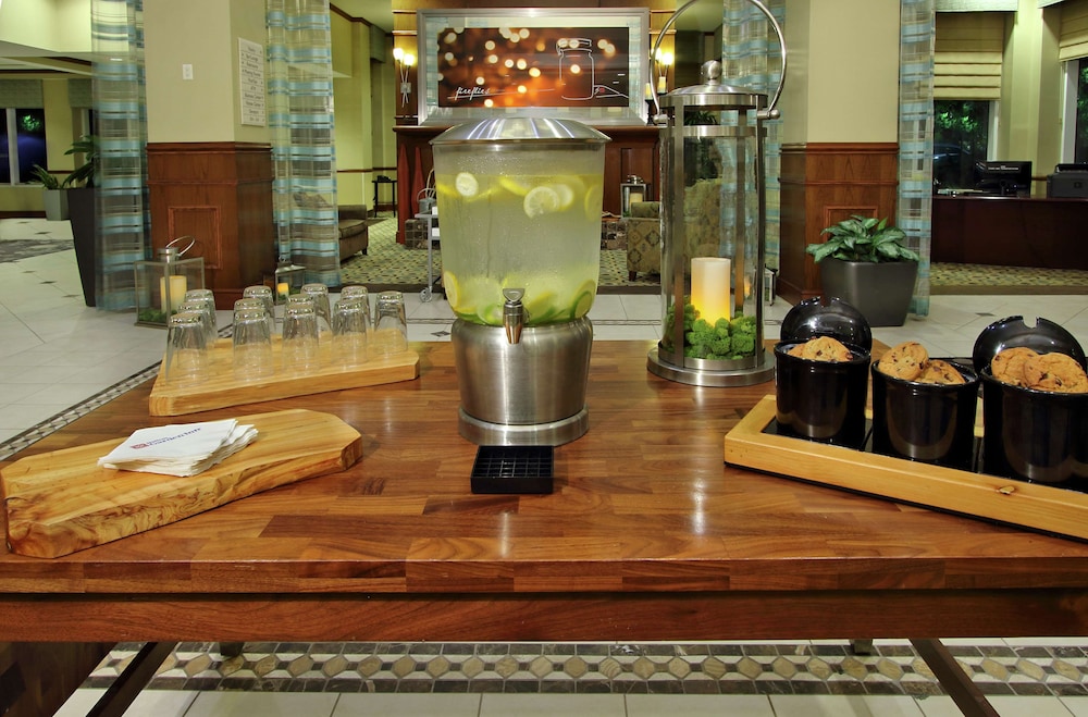 hilton garden inn miami airport west