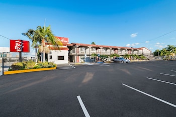 red roof inn los angeles bellflower