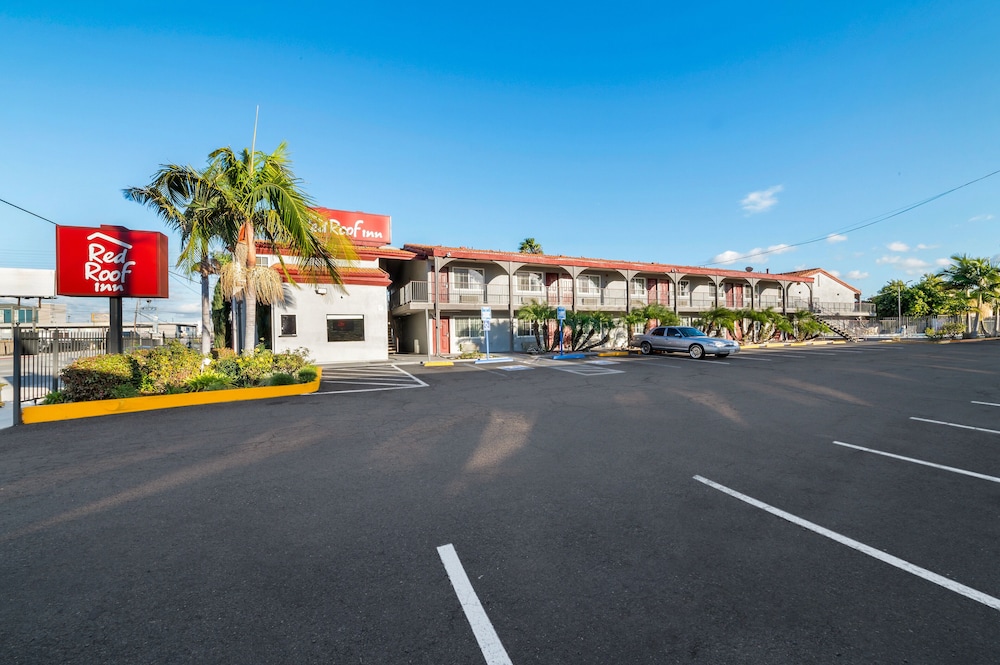 red roof inn los angeles bellflower