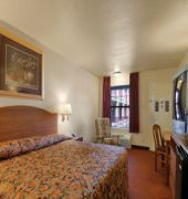 econo lodge inn and suites laredo