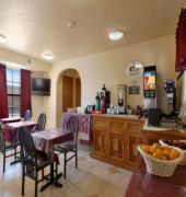 econo lodge inn and suites laredo