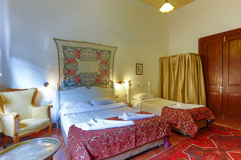 atelya art hotel