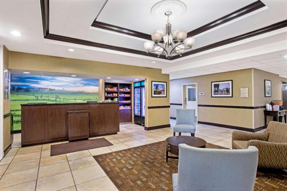 la quinta inn and suites lexington south hamburg