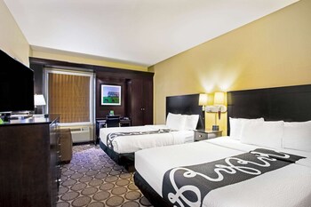 la quinta inn and suites lexington south hamburg