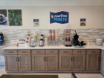 clarion pointe mattoon near university