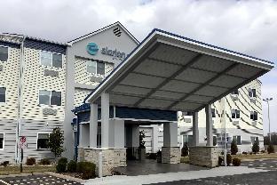 clarion pointe mattoon near university