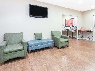 clarion pointe mattoon near university