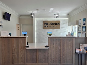 clarion pointe mattoon near university