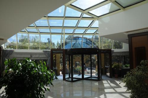 paradise island hotel