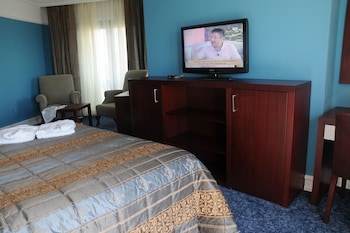 paradise island hotel