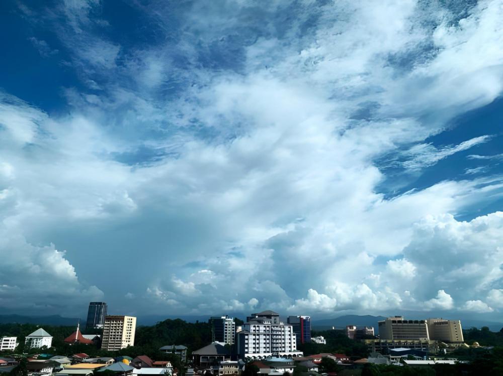 lss homestay sutera avenue infinity pool kota kinabalu