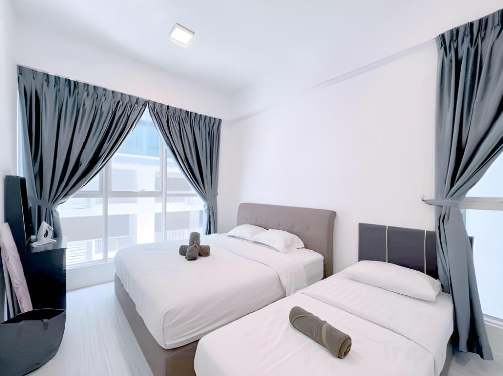 lss homestay sutera avenue infinity pool kota kinabalu