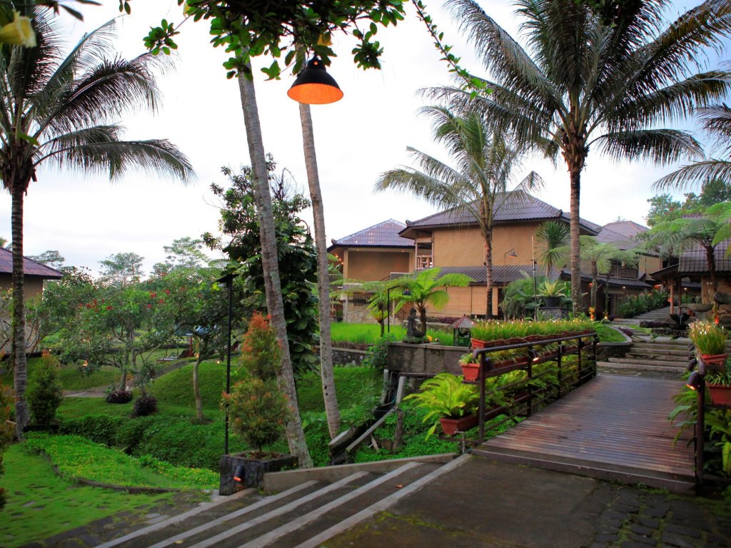 Sambi Resort, Spa & Resto,,3 star