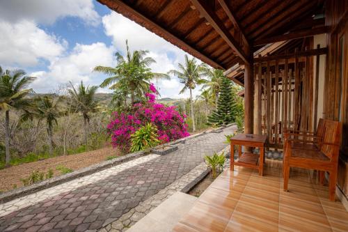 batang golden hills vila and resto