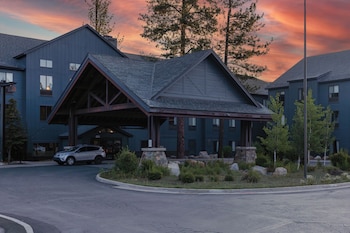 martis valley lodge tapestry collection by hilton