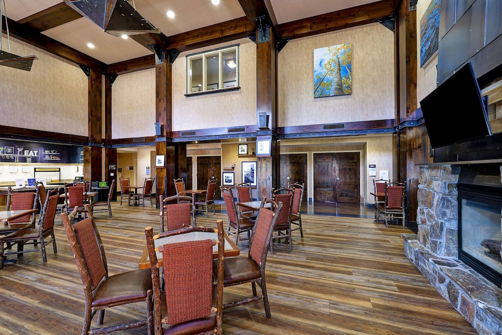 martis valley lodge tapestry collection by hilton