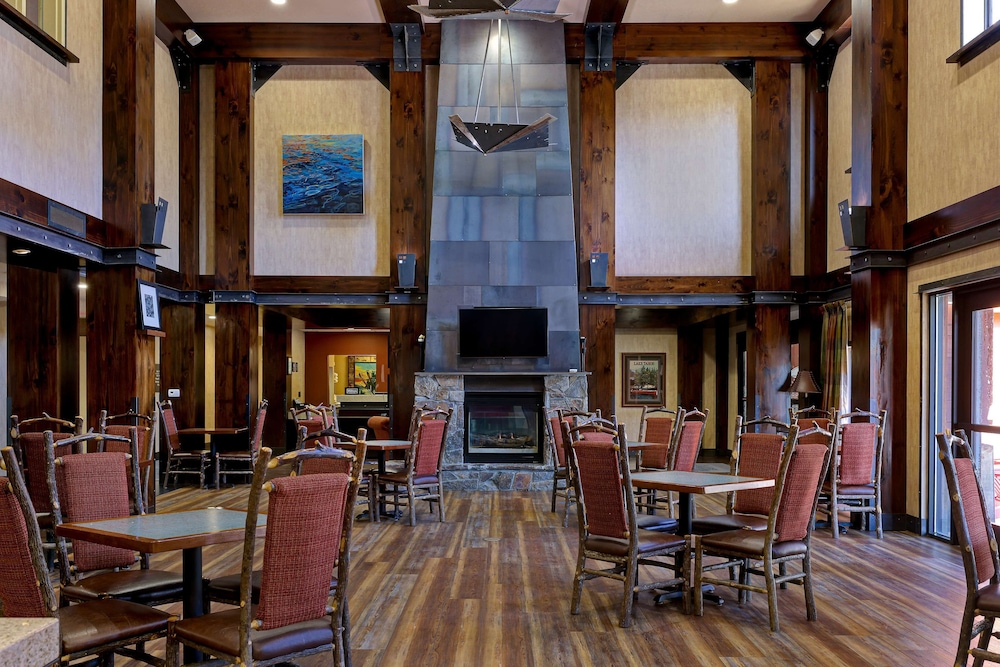 martis valley lodge tapestry collection by hilton
