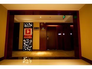 Super 8 Hotel Guang'an Linshui Longtai Store,,2 star