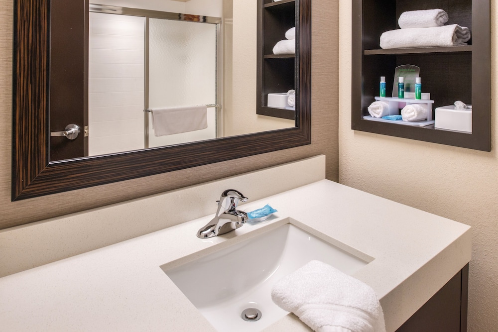 holiday inn express hotel and suites monroe by ihg