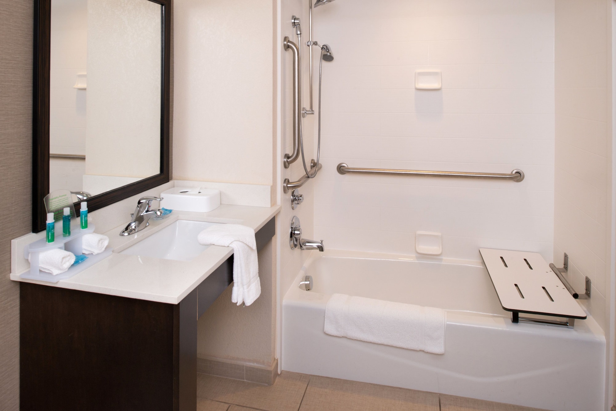 holiday inn express hotel and suites monroe by ihg