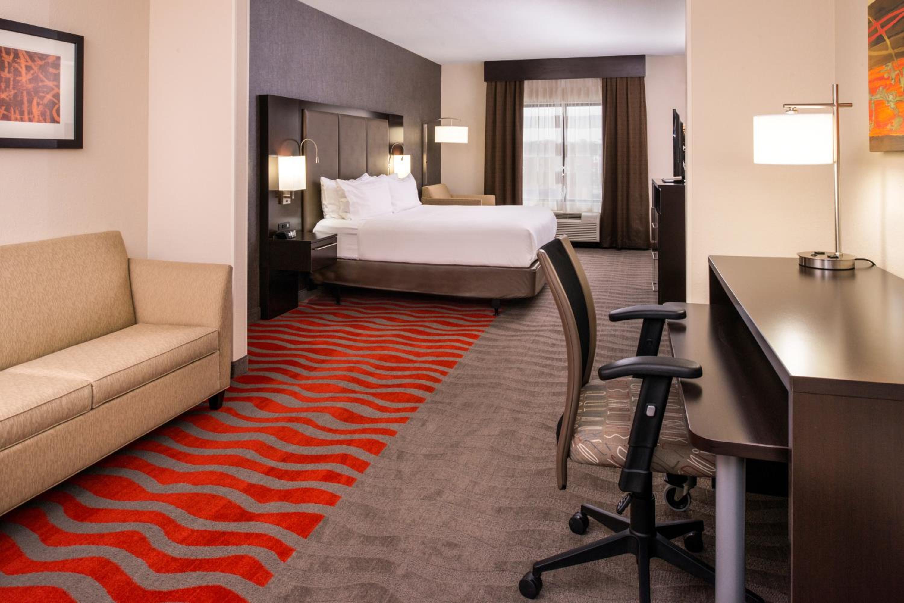 holiday inn express hotel and suites monroe by ihg