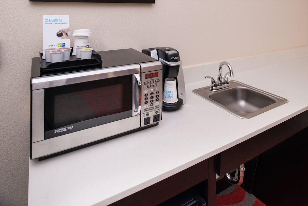 holiday inn express hotel and suites monroe by ihg