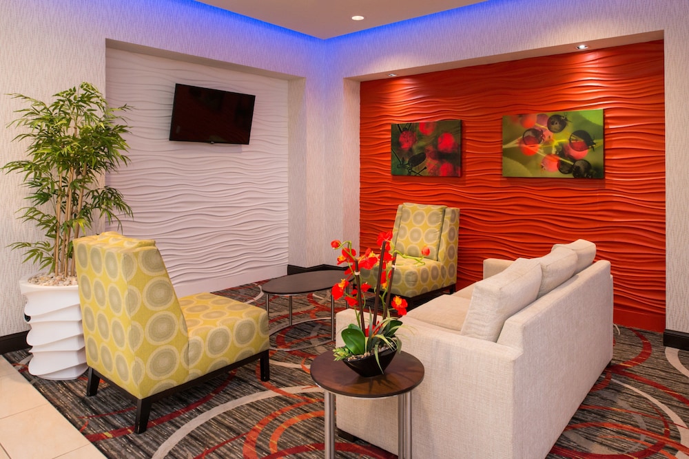 holiday inn express hotel and suites monroe by ihg