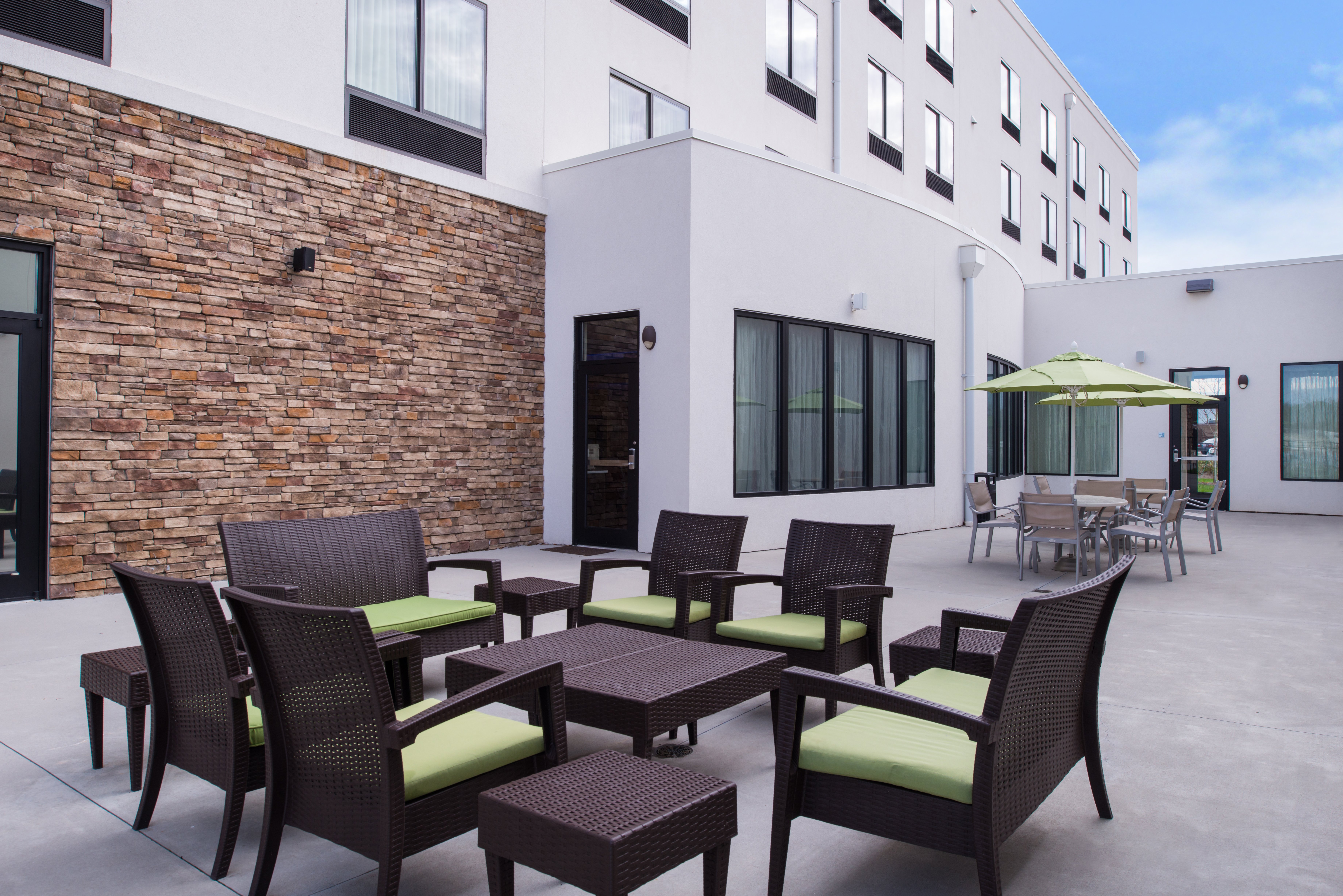 holiday inn express hotel and suites monroe by ihg