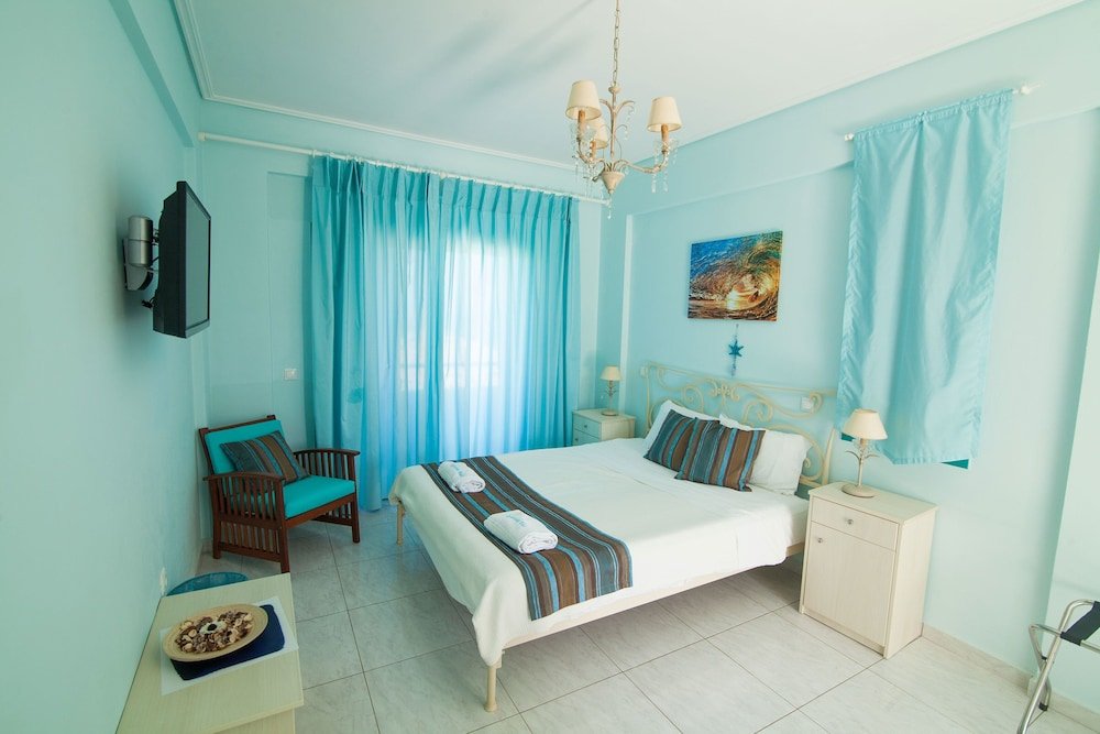 Kyparissia Blue,Kiparissia>>Kalamata,3 star