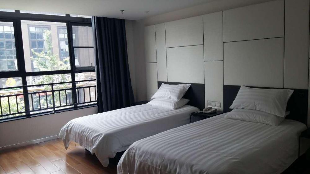 hi inn xuzhou greenland business city