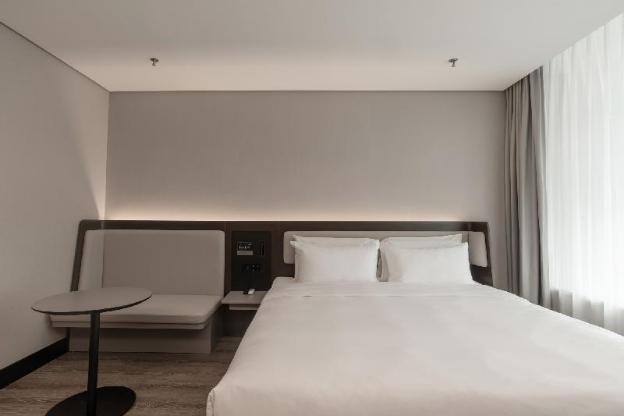 hanting hotel qinhuangdao hebei street yanshan university