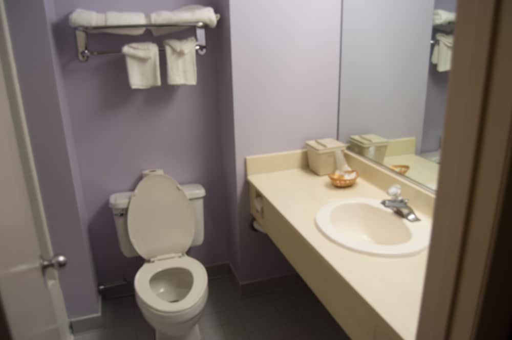 days inn niantic near casinos