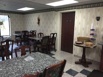 days inn niantic near casinos