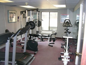 days inn niantic near casinos