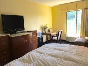 days inn niantic near casinos