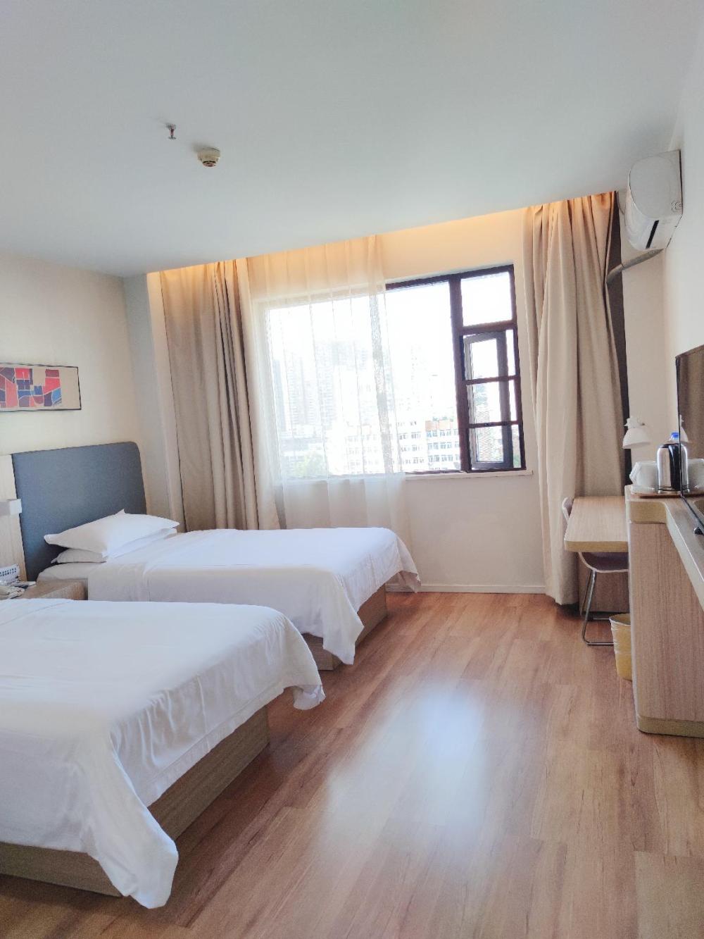 hanting hotel nanchong wuxing huayuan