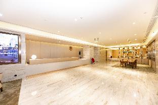 ji hotel guiyang big cross