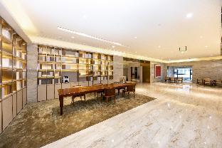 ji hotel guiyang big cross