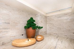 ji hotel guiyang big cross