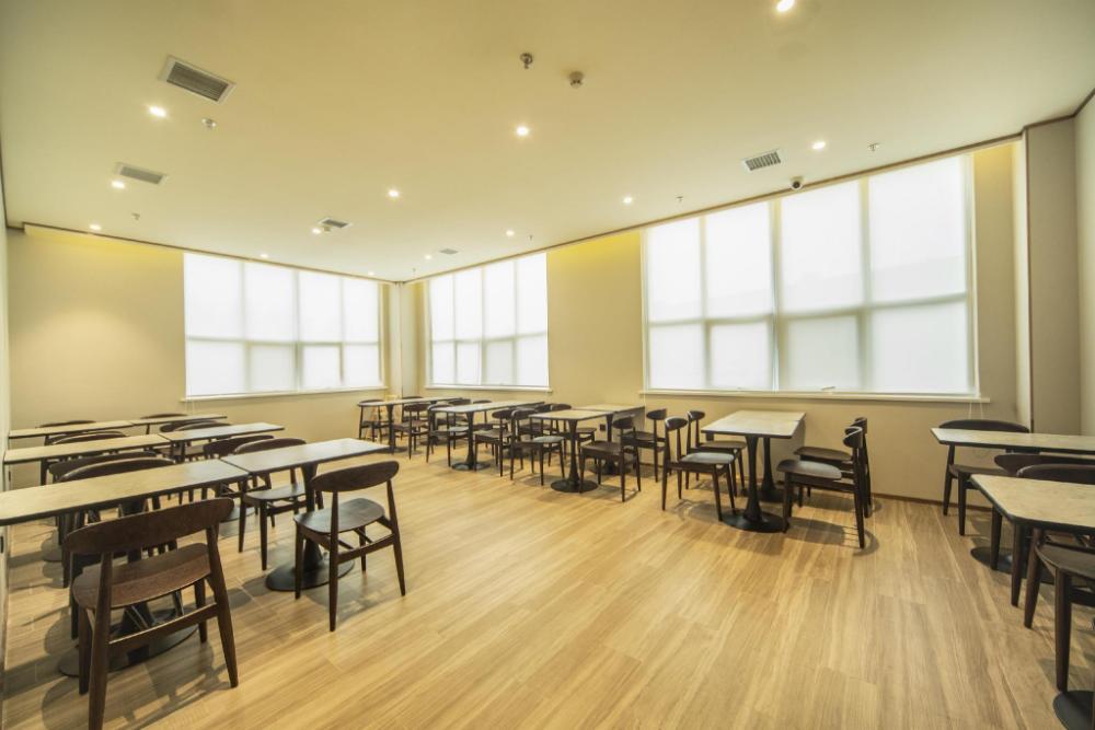 hanting hotel shenyang north university town qixing street