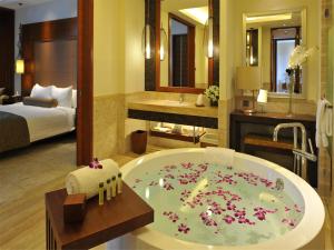 wanda realm resort sanya haitang bay