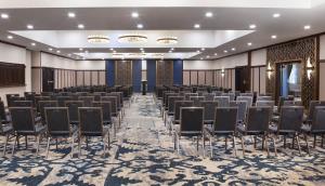hotel royer urbana champaign tapestry collection by hilton