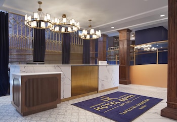 hotel royer urbana champaign tapestry collection by hilton