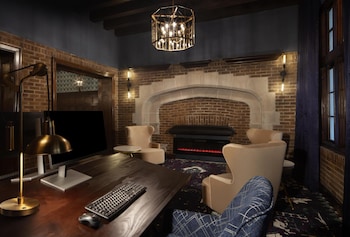 hotel royer urbana champaign tapestry collection by hilton
