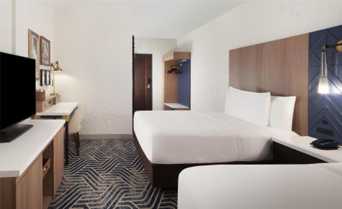 hotel royer urbana champaign tapestry collection by hilton